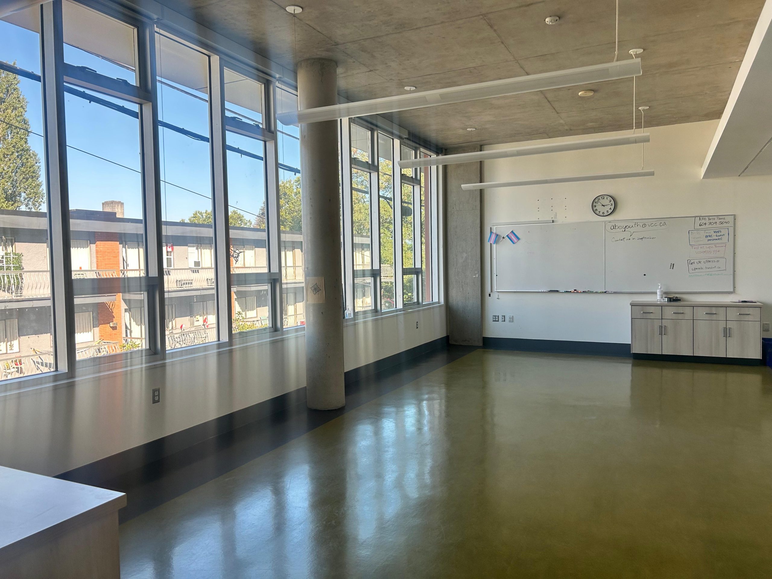 Broadway-Youth-Resource-Centre-BCCA-Classroom-Style-Community-Space